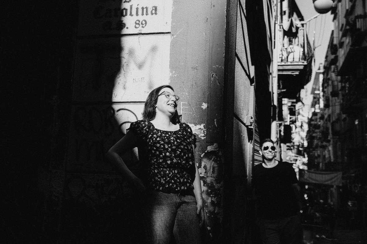 Napoli e l’amore di Lella e Cristina: luce, colori e complicità
