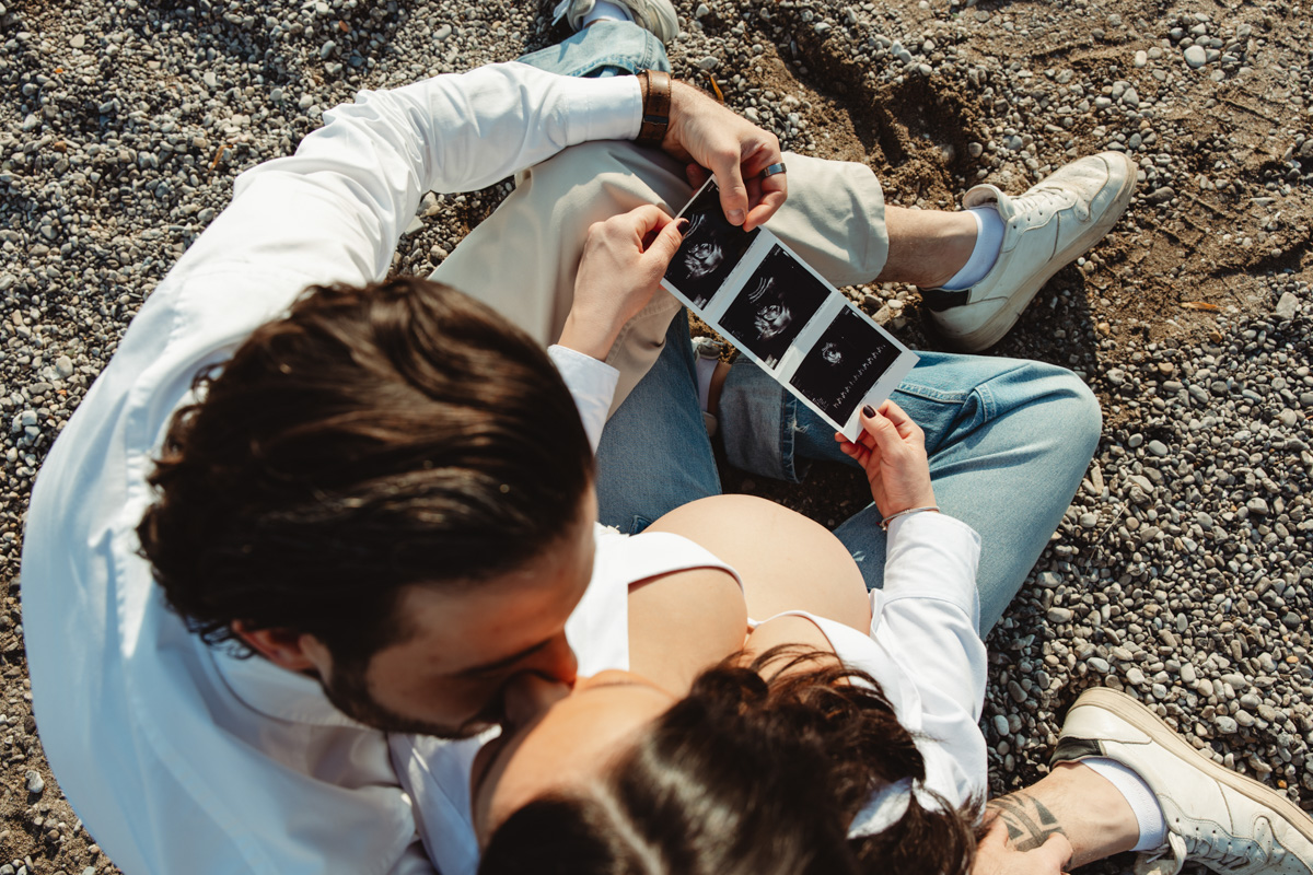 Servizio Fotografico Maternity in Costiera Amalfitana: Ledys e Gianluca a Vietri sul Mare