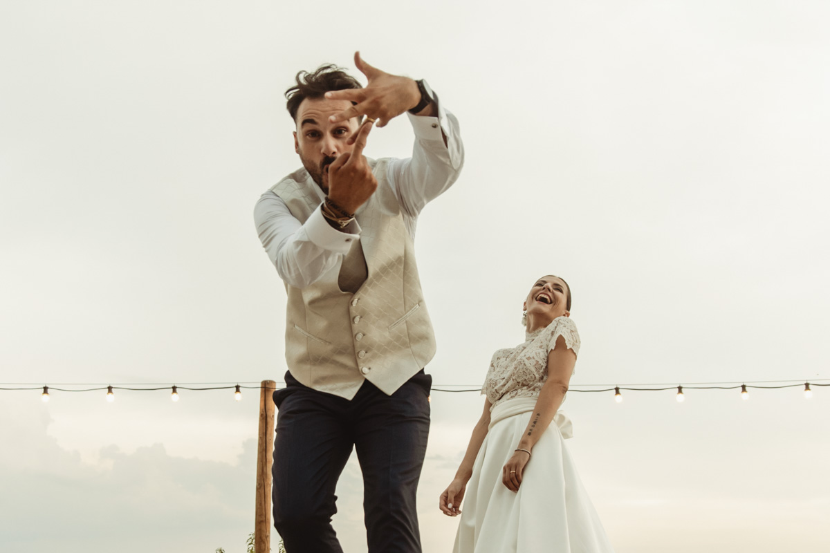 Il sì di Camillo e Licia: amore, sorrisi e festa al Casale dei Mascioni
