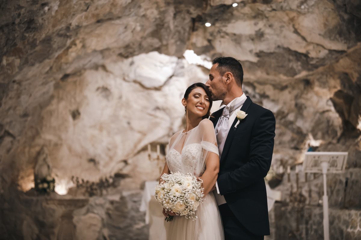 Marco e Barbara, un matrimonio elegante e senza tempo in Costiera Amalfitana